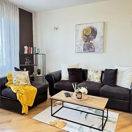 Stylish 1br Flat With Sunny Terrace Lejlighed Burgas City